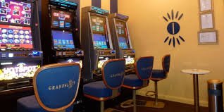 mentari slot mobile app on Android phone home screen showing casino, sportsbook, and account icons